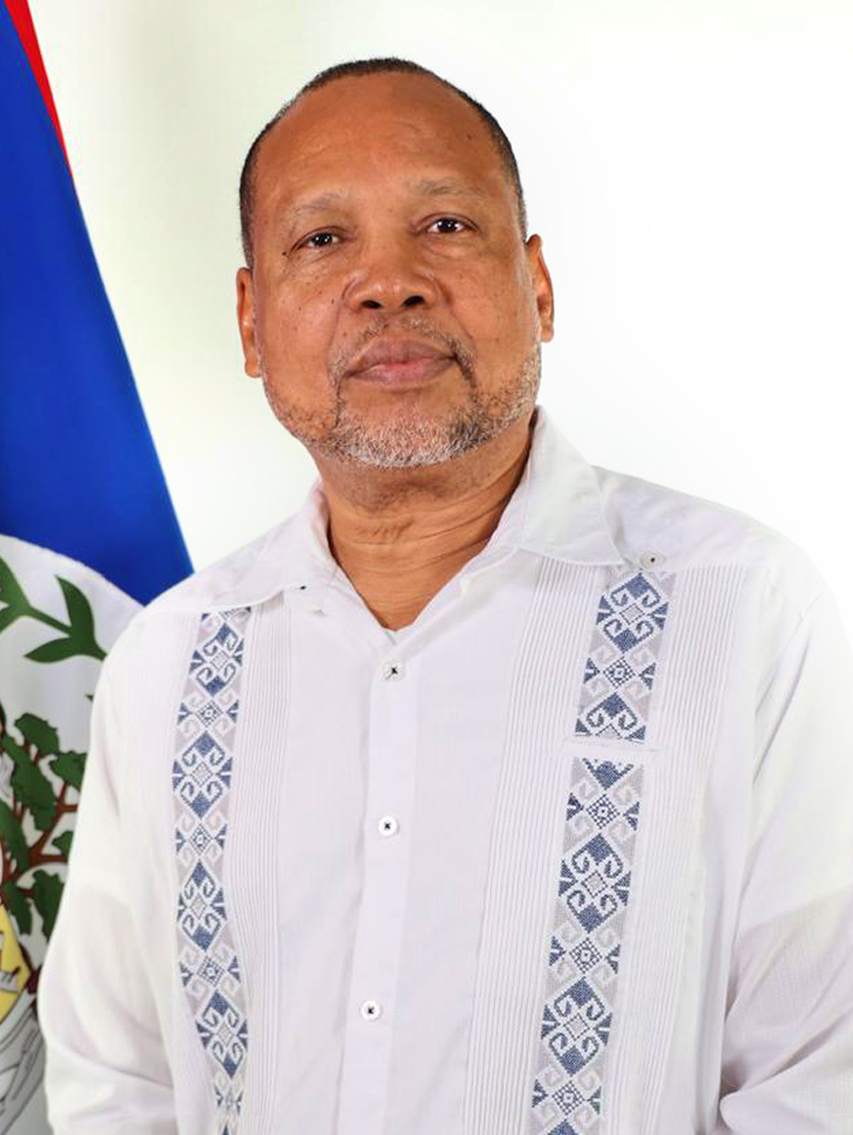 Dr. Leroy Almendarez headshot