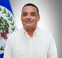 Francis Fonseca headshot